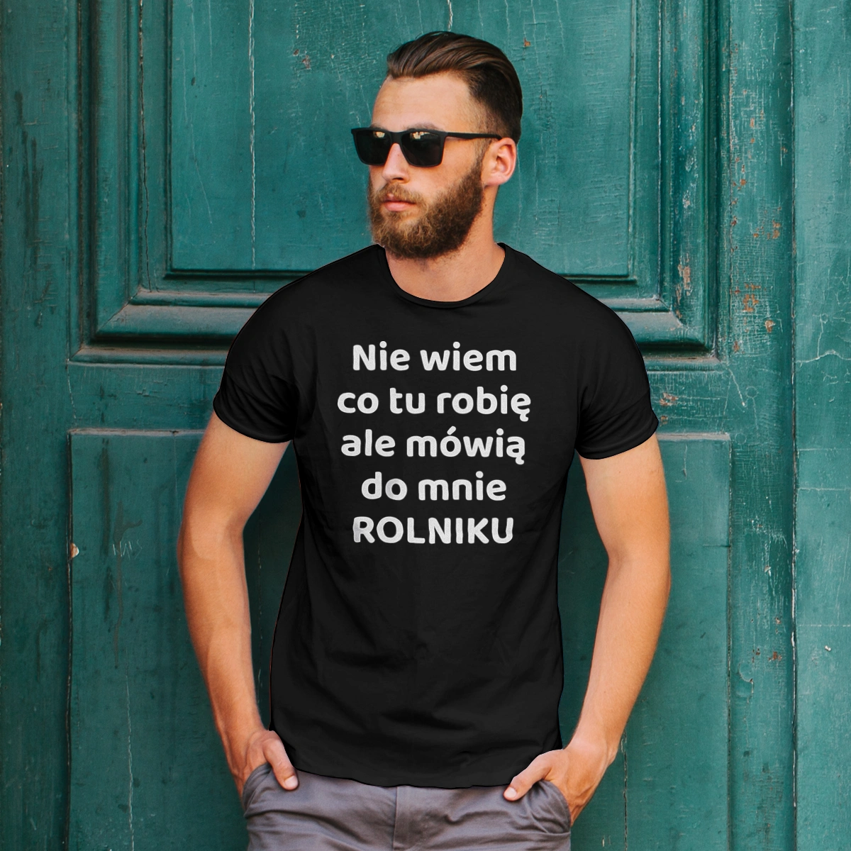 Nie Wiem Co Tu Robię Ale Mówią Do Mnie Rolniku - Męska Koszulka Czarna