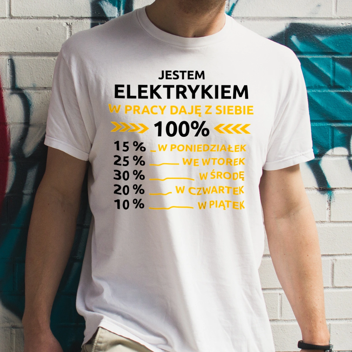 elektryk w pracy daje z siebie 100%  - Męska Koszulka Biała