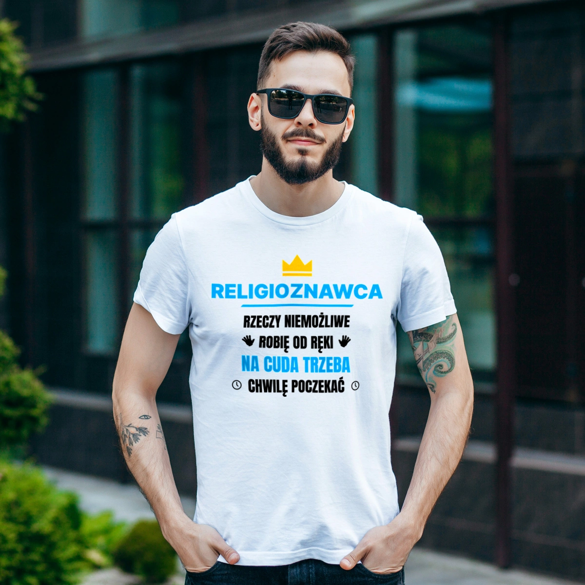 Religioznawca Rzeczy Niemożliwe Robię Od Ręki - Męska Koszulka Biała