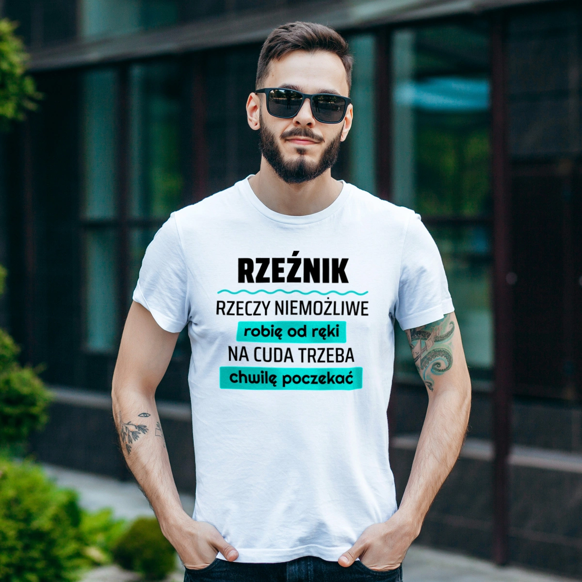 Rzeźnik - Rzeczy Niemożliwe Robię Od Ręki - Na Cuda Trzeba Chwilę Poczekać - Męska Koszulka Biała