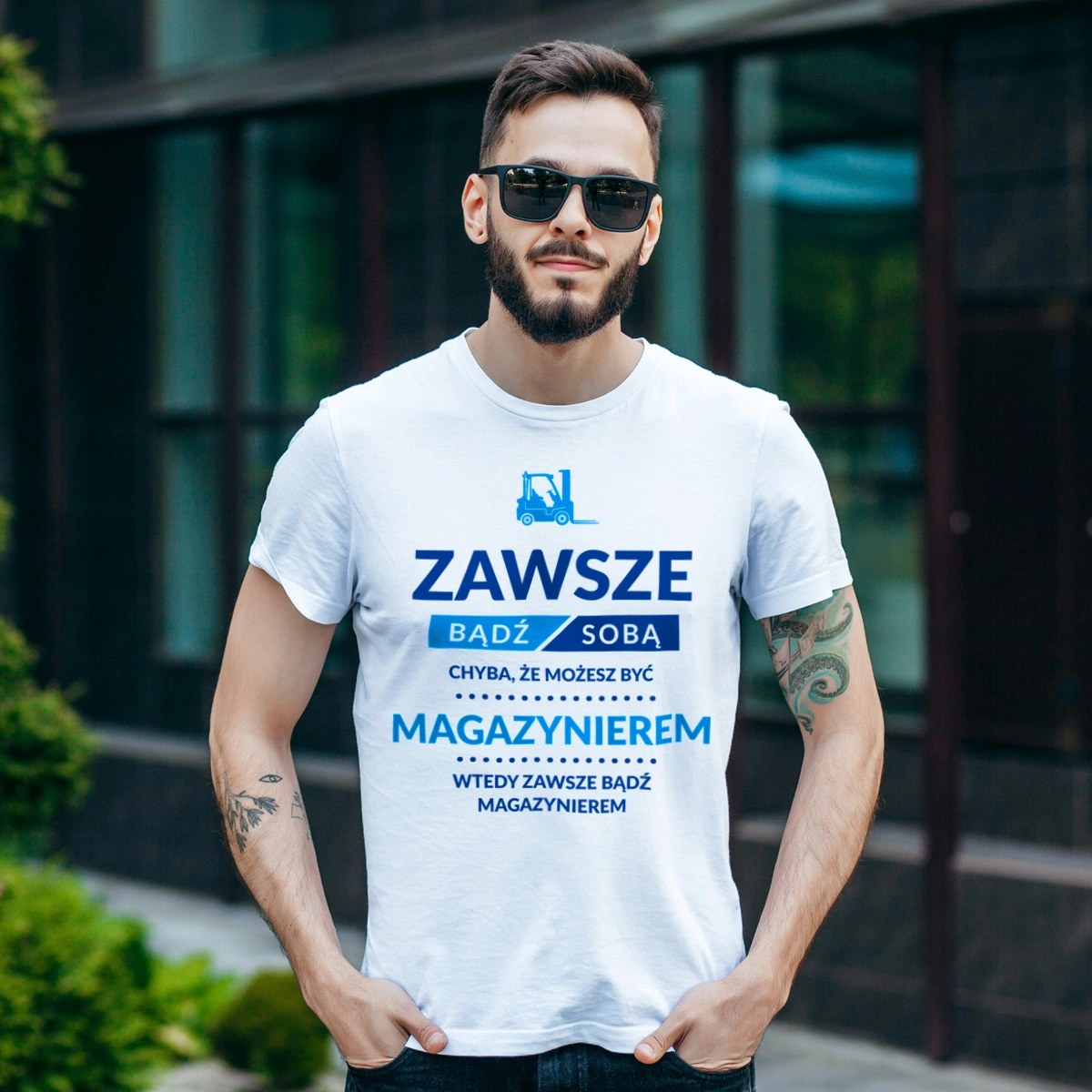 Zawsze Bądź Sobą, Chyba Że Możesz Być Magazynierem - Męska Koszulka Biała